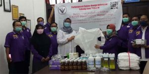PDHI East Java Donates PPE to Vitamins to Blambangan Hospital