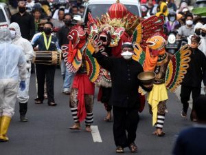 Holds Barong Ider Bumi in accordance with the Covid-19 Protocol