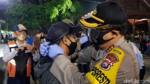 Banyuwangi Patroli Skala Besar, Warga Tak Bermasker Dihukum Hapalan Pancasila