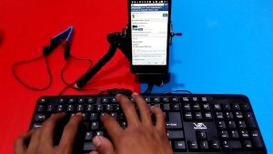 How to use a computer keyboard on an Android phone