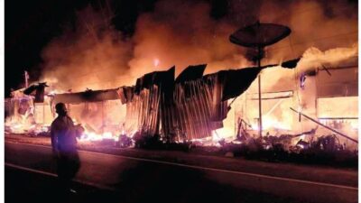 Lupa Matikan Kompor, Deretan Warung di Kalibaru Manis Dilalap Api