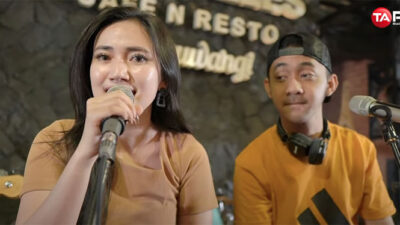 Dara Ayu Deadly Duet With Wandra, In the Latest Video Release 'Clap One Hand’