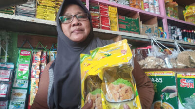 Di Balik Kebijakan Harga Minyak Goreng Rp. 14 Ribu, Ada Pedagang Tradisional yang Merugi