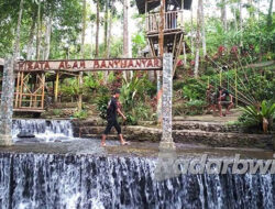 The beauty of Banyuanyar Waterfall is less attractive to tourists