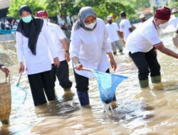 Lewat Festival, Bupati Ipuk Galang Gerakan Sungai Bersih