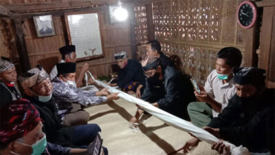 Melestarikan Ritual Adat Tradisi Resik Kagungan Warga Cungking