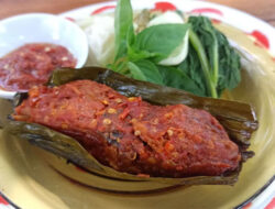 The deliciousness of Banyuwangi eel Pepes, Menu for Raja