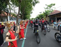 The big family of Banyuwangi in Indonesia returned home, Gowes Together