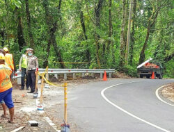 Reduce Accidents Towards Ijen Crater TWA, Banyuwangi Regency Government Installs Guardrail on the Black Spot Line
