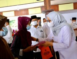 BLT Cooking Oil Distributed to 124.047 Beneficiary Families in Banyuwangi
