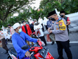 Beli dari UMKM, Forpimda Banyuwangi Bagikan 10 Ribu Takjil Gratis