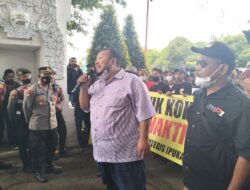 Kerahkan Massa, Puskaptis Desak Bupati Nonaktifkan NH Kepala BKPP Banyuwangi