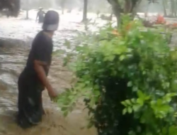 Desa Kandangan Banjir Lagi, Jembatan Gantung Miring 90 Derajat