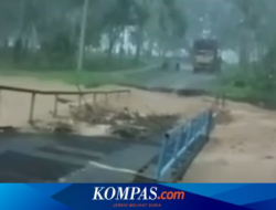 2 Jembatan Putus akibat Banjir, Warga 6 Kampung di Banyuwangi Terisolasi