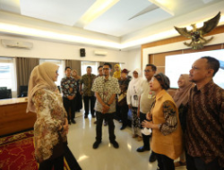 Bupati Ipuk Teken MoU Dengan Tiga Instansi, Mulai Keuangan S…