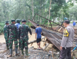 Akibat Banjir Jembatan Lama di Kandangan Rusak, ini Solusinya