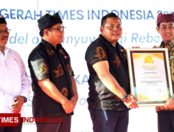 Kadispendik Raih Penghargaan The Man Behind The Character Building Kabupaten Banyuwangi