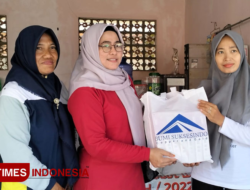 Active Prevent Stunting, PT BSI Distributes Milk Aid for Babies in Banyuwangi