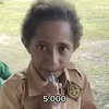 Viral Bocah SD di Papua Jajan Rp5ribu Cuman dapat Sekantung Air Putih, Bukan Es Sirup?
