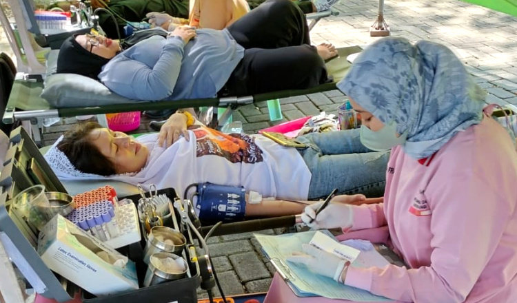 Bacaleg Perempuan dari Partai Golkar Banyuwangi Ini Ajak Masyarakat Gemar Donor Darah