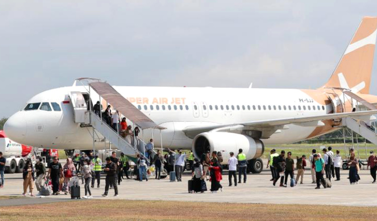 Millennial Tourist Facilitation Present, Super Air Jet Route Jakarta-Banyuwangi PP Official First Flight 
