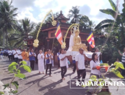Rayakan Waisak, Umat Buddha Keliling Kampung
