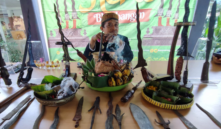 Mengenal Tradisi Jamasan Pusaka di Banyuwangi pada Bulan Suro