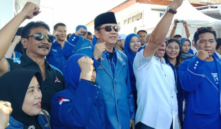 Disappointed, The Banyuwangi Democrats removed the billboard with the image of the presidential candidate Anies and alluded to the matter of commitment
