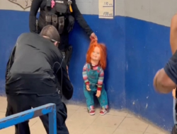 Strange but True, Police Arrest and Handcuff the Devil Chucky Doll for Scaring People