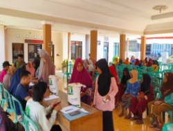 Thousands of Families in Banyuwangi Receive Rice Social Assistance