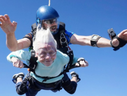 Grandmother 104 Died a week after breaking the record for the world's oldest skydiver