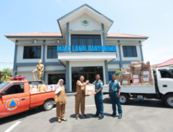 Facilitated by the Indonesian Navy, Banyuwangi Sends Humanitarian Aid to Un…