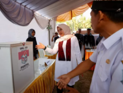 Packaged in the Village Democracy Festival, Banyuwangi village elections held cheerfully