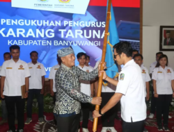Strengthen the Karang Taruna Banyuwangi,  Ipuk Regent Invites Active Role in Youth Development Program