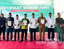 PCNU Banyuwangi Serahkan 183 Sertifikat Wakaf kepada Para Nadir