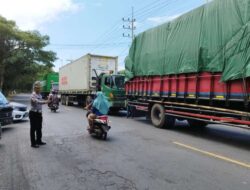Nataru, Ada Pembatasan Kendaraan Logistik di Pelabuhan Ketapang