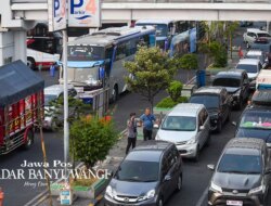 Arus Liburan Nataru di Pelabuhan Ketapang Masih Normal, Belum Ada Kemacetan Panjang