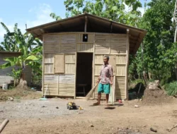 Nasib Keluarga Syamsul Ma’aarif, Warga Miskin yang Rumahnya dari Bambu, Lantai Tanah, Pendapatan Pas-Pasan