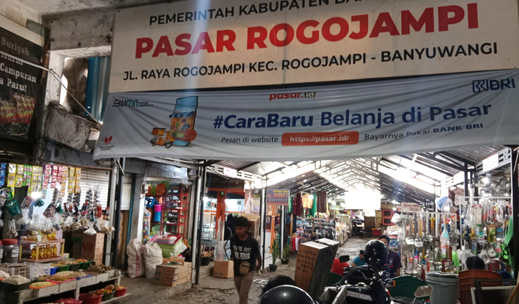 Pasar Rogojampi Banyuwangi jadi Pusat Digitalisasi BRI, Pedagang: Makin Praktis