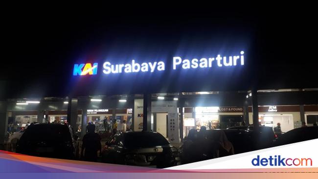 20-ribu-orang-bepergian-naik-ka-dari-daop-8-surabaya-di-hari-terakhir-2023