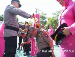 Kado Awal Tahun 2024, 60 Personel Polresta Banyuwangi Naik Pangkat