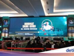 Ribuan Santri Hadiri Acara Hormat Sang Guru untuk KH Marzuki Mustamar