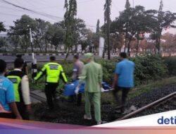 Perempuan Pejalan Kaki Tewas Tertabrak KA hingga Terseret 400 M di Lamongan