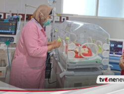 Concerned, The baby whose parents abandoned it in Banyuwangi is in critical condition