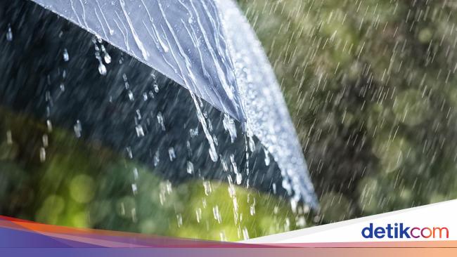 prakiraan-cuaca-jawa-timur-15-januari-2024,-cek-daerah-kamu-di-sini!