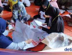 Ribuan Surat Suara di Banyuwangi Rusak, KPU: Sobek hingga Ada Bercak Tinta