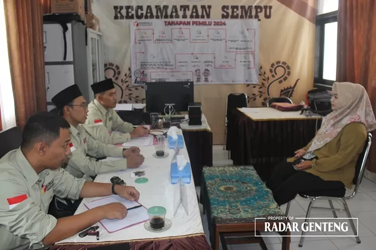 peminat-pengawas-tps-meningkat,-komisioner-panwascam-sempu-melakukan-tahapan-wawancara