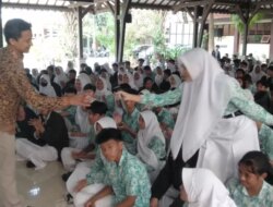 Jadi Guru Besar UGM, Alumni SMPN 1 Banyuwangi Bagi Pengetahuan Scientist ke Adik Kelas