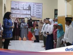 Awali 2024, Bupati Ipuk Ngantor di Desa Dasri Banyuwangi