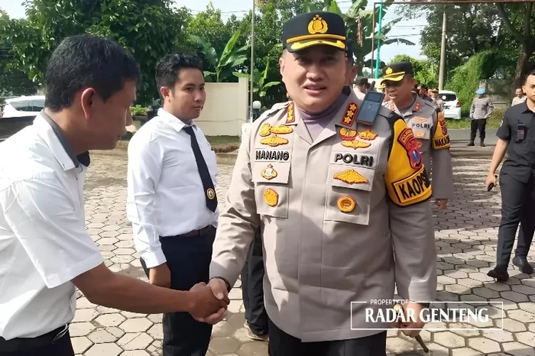 kapolresta-banyuwangi-kunjungi-mapolsek-songgon-untuk-mengetahui-kondisi-dan-situasi-wilayah